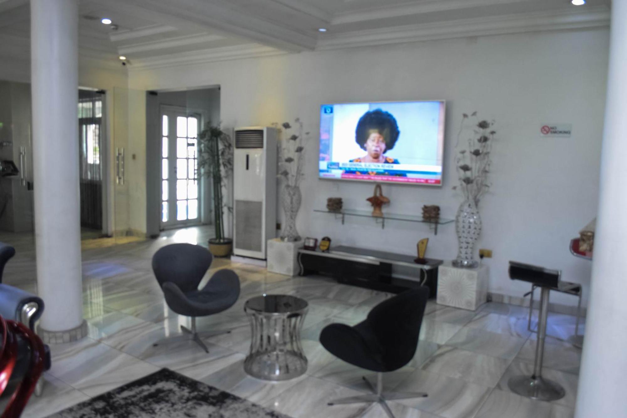 Golden Tulip Hotel -Gt31 Stadium Road Port Harcourt Exterior photo