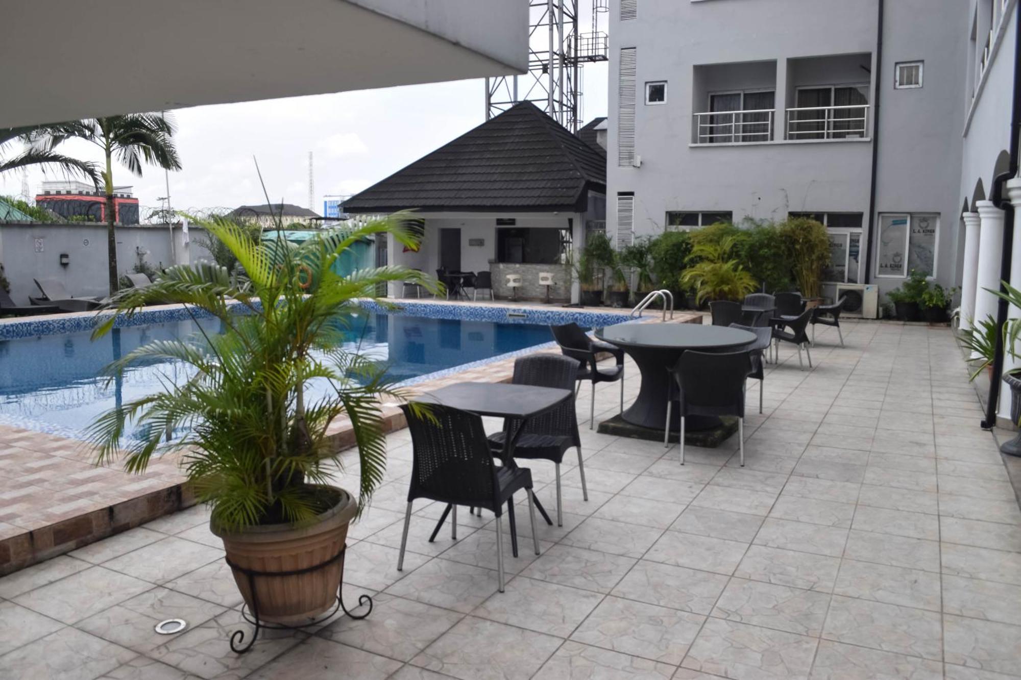 Golden Tulip Hotel -Gt31 Stadium Road Port Harcourt Exterior photo
