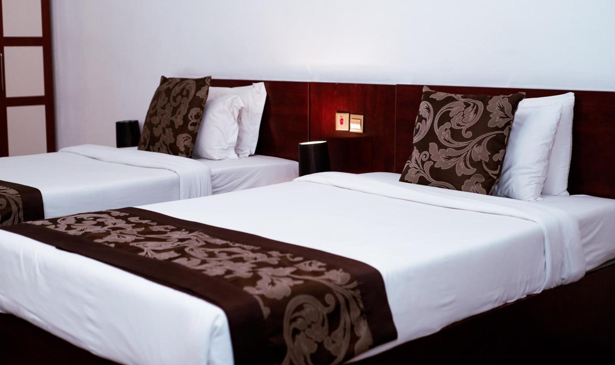 Golden Tulip Hotel -Gt31 Stadium Road Port Harcourt Exterior photo